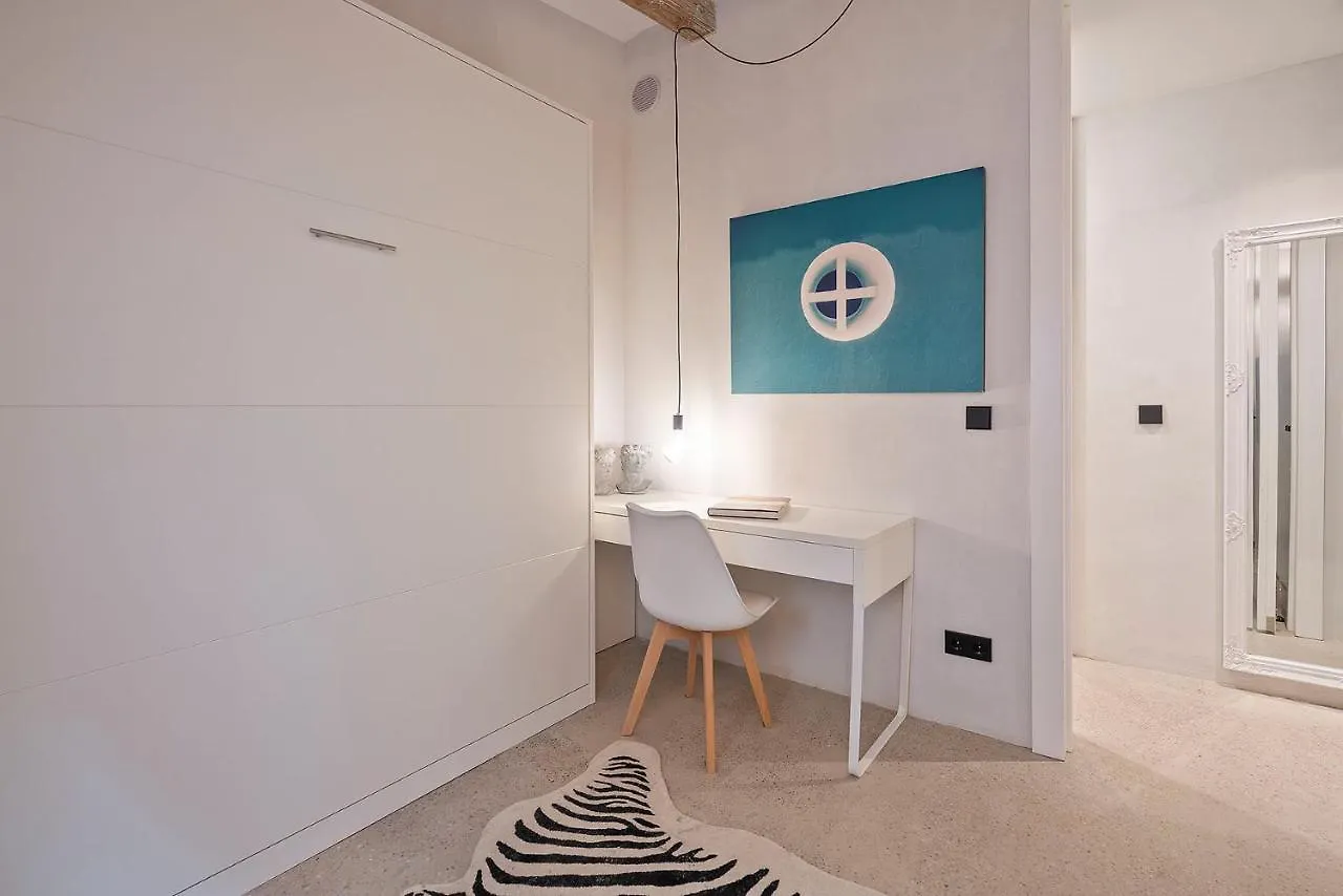 Penthouse With Rooftop Apartment In The Barceloneta - Barcelona Spain