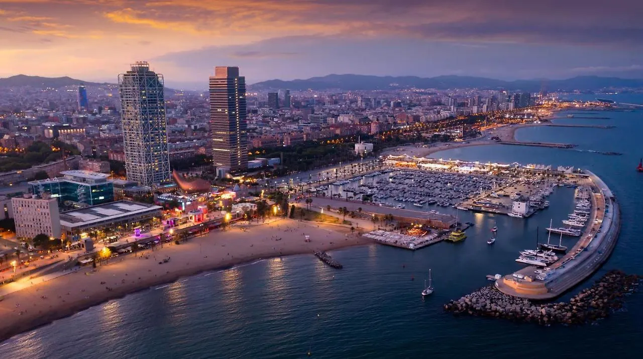 Penthouse With Rooftop Apartment In The Barceloneta - Barcelona