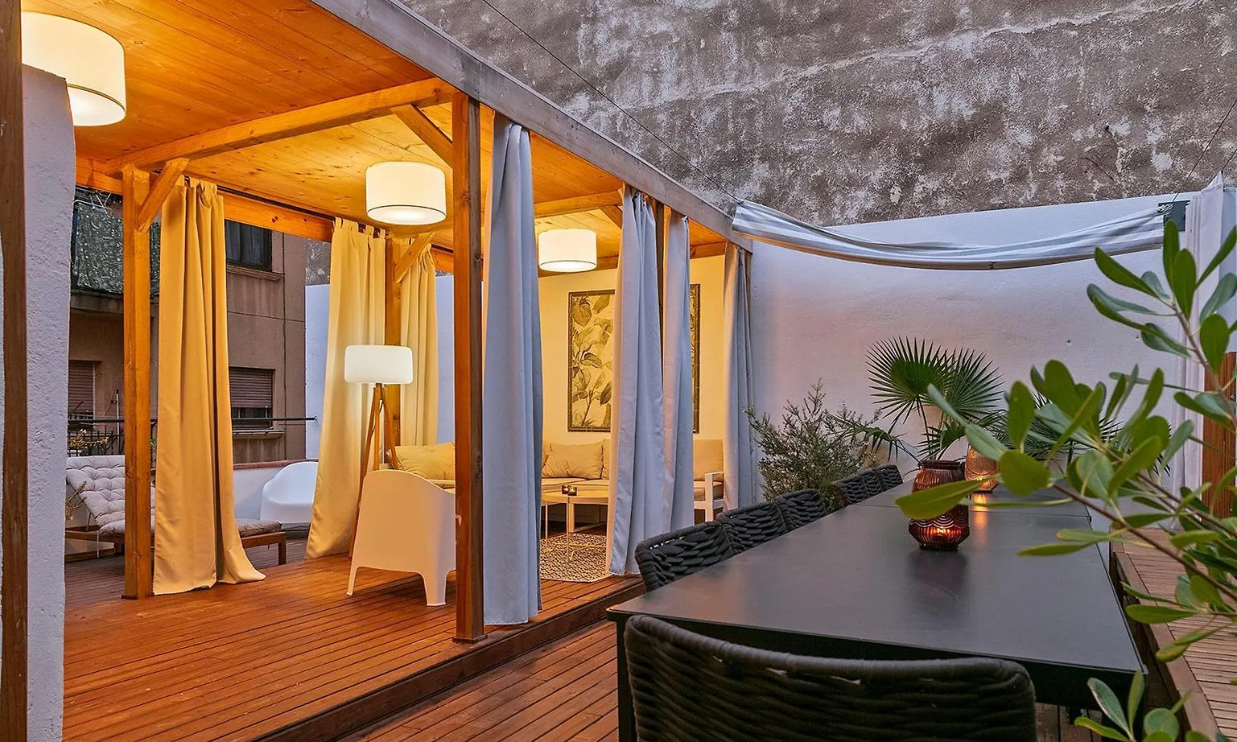 Penthouse With Rooftop Apartment In The Barceloneta - Barcelona location