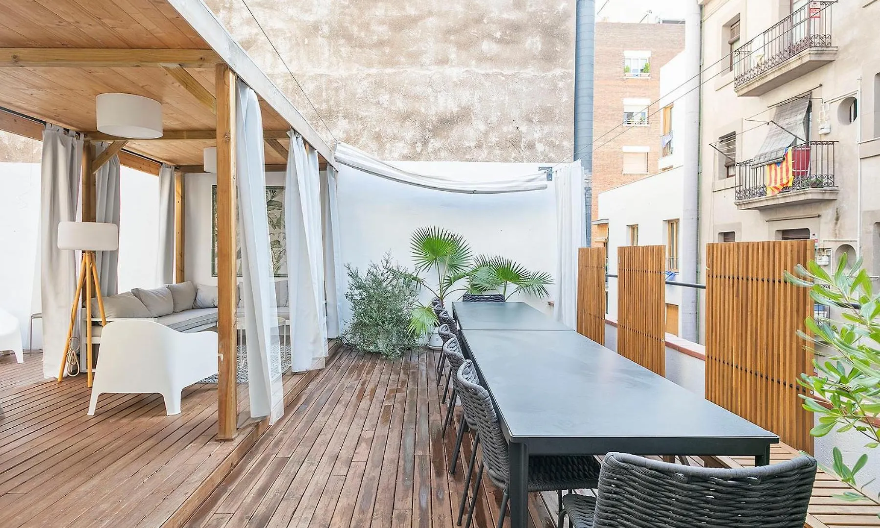 Penthouse With Rooftop Apartment In The Barceloneta - Barcelona