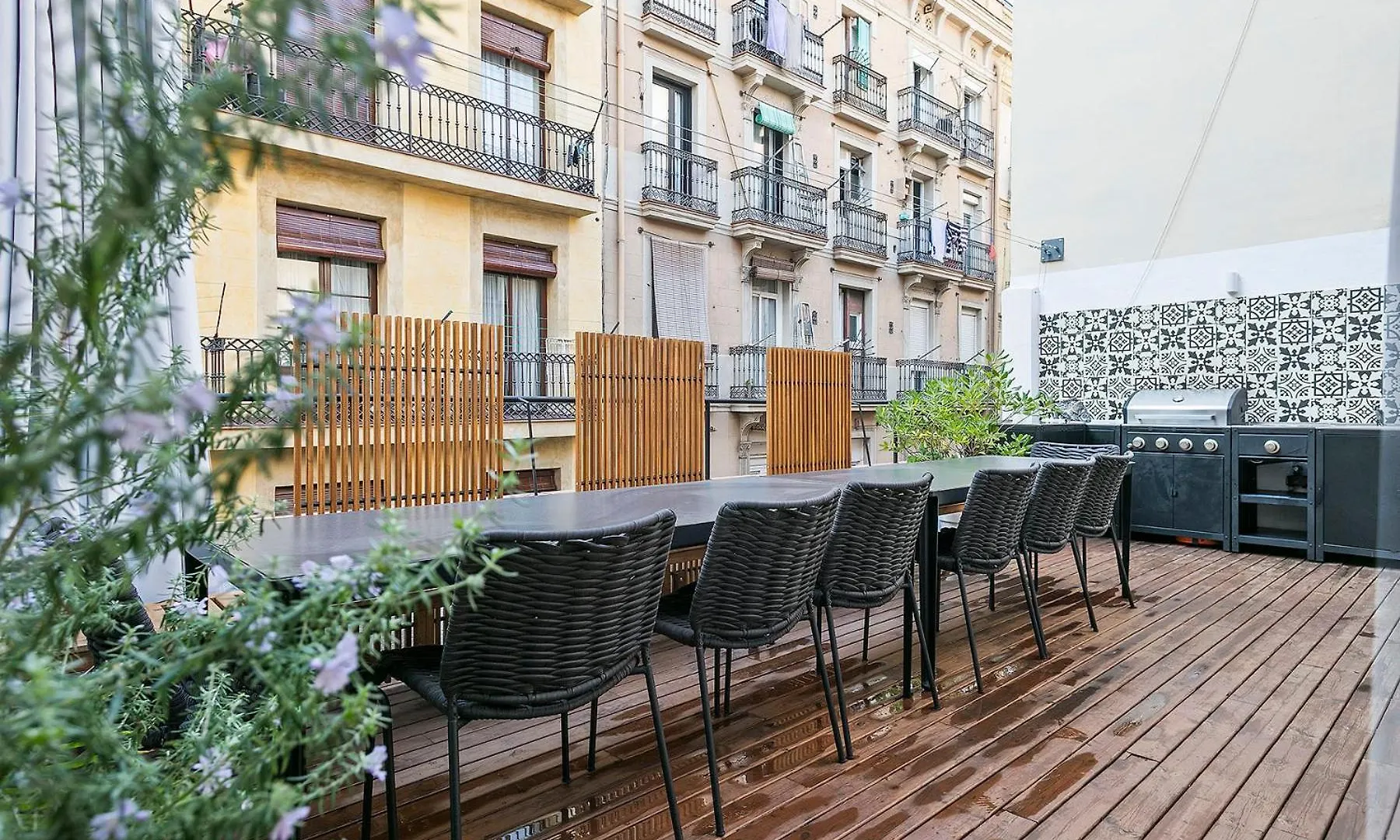Penthouse With Rooftop Apartment In The Barceloneta - Barcelona