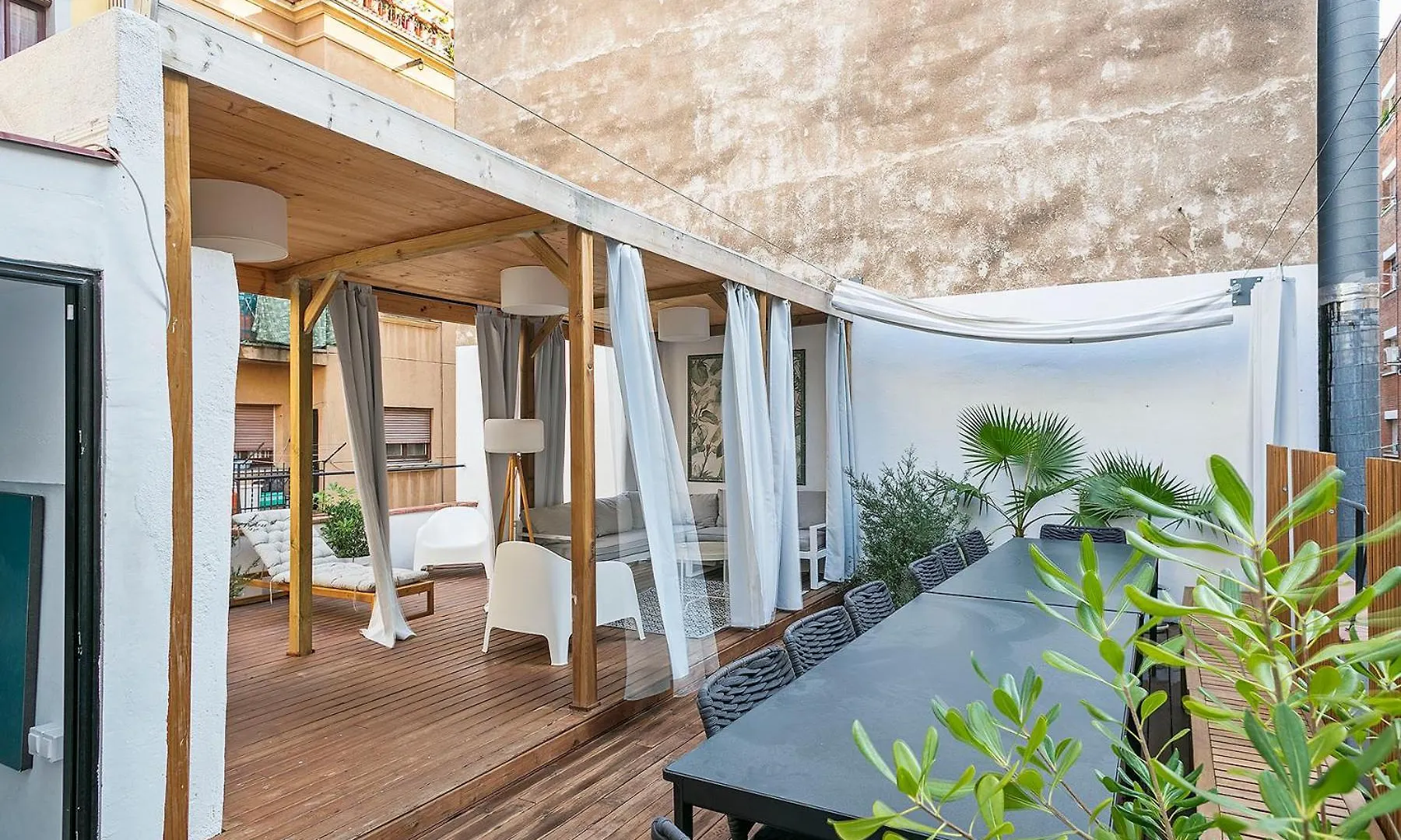 Penthouse With Rooftop Apartment In The Barceloneta - Barcelona